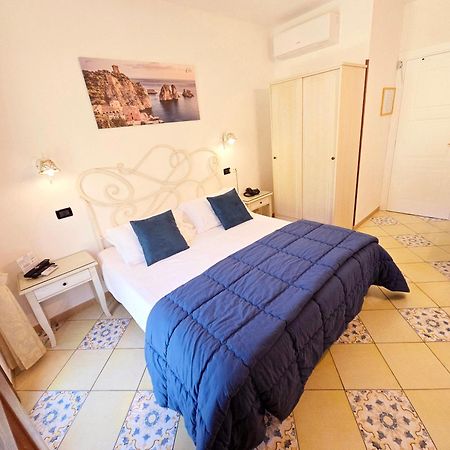 Hotel Cala Marina Castellammare del Golfo Εξωτερικό φωτογραφία