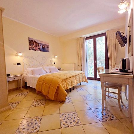 Hotel Cala Marina Castellammare del Golfo Εξωτερικό φωτογραφία
